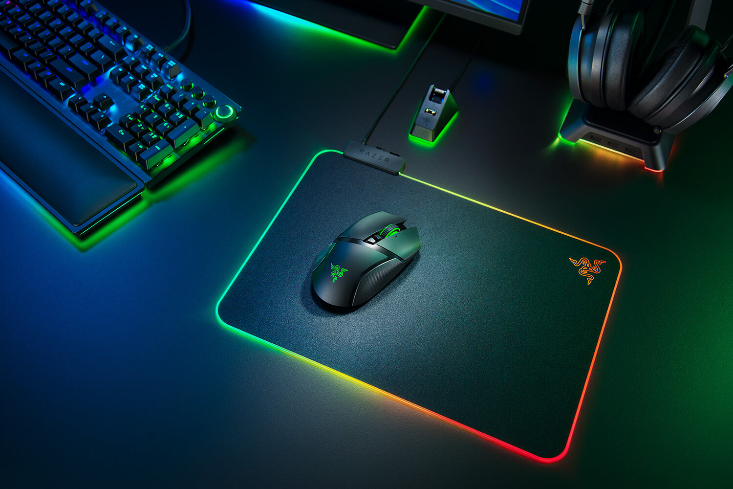 Razer Basilisk Ultimate Gaming Mouse Wireless RF 20.000 DPI RGB ohne Dock