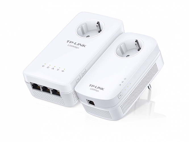 TP-Link AV1200 Gigabit Powerline Wireless Range Extender Passthrough Kit