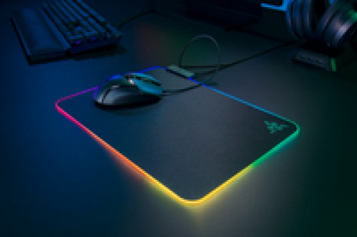 Razer Firefly V2 Gaming Mousepad Hard Chroma RGB 355x255x3mm Black