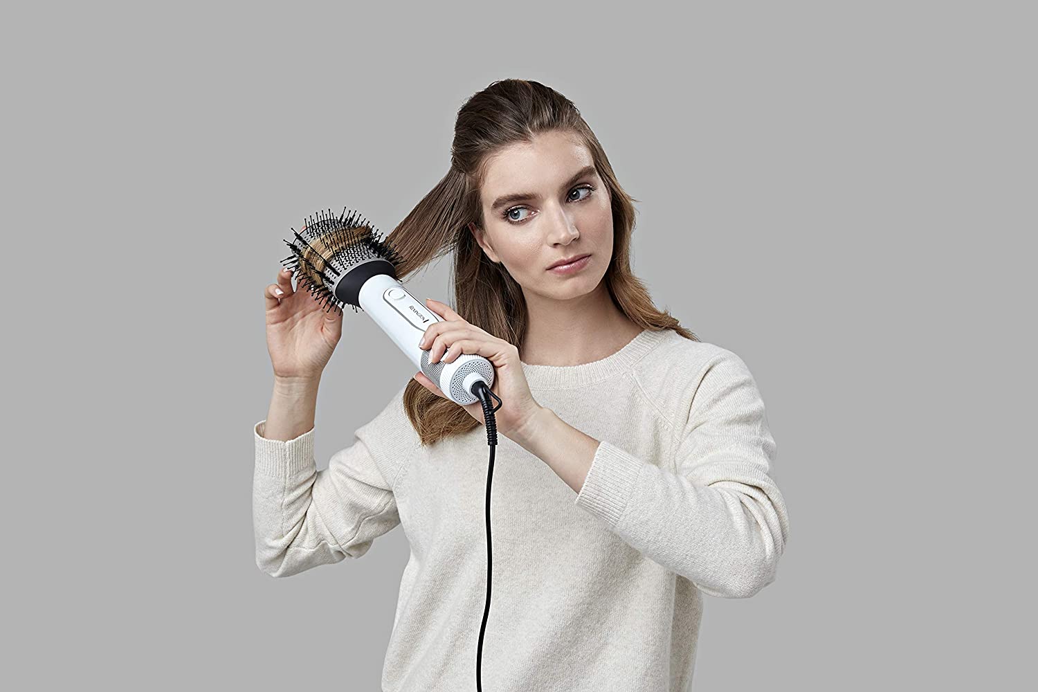 Remington Warm Air Brush Ion Hydraluxe 2in1: Hair Dryer & Volume Brush AS8901